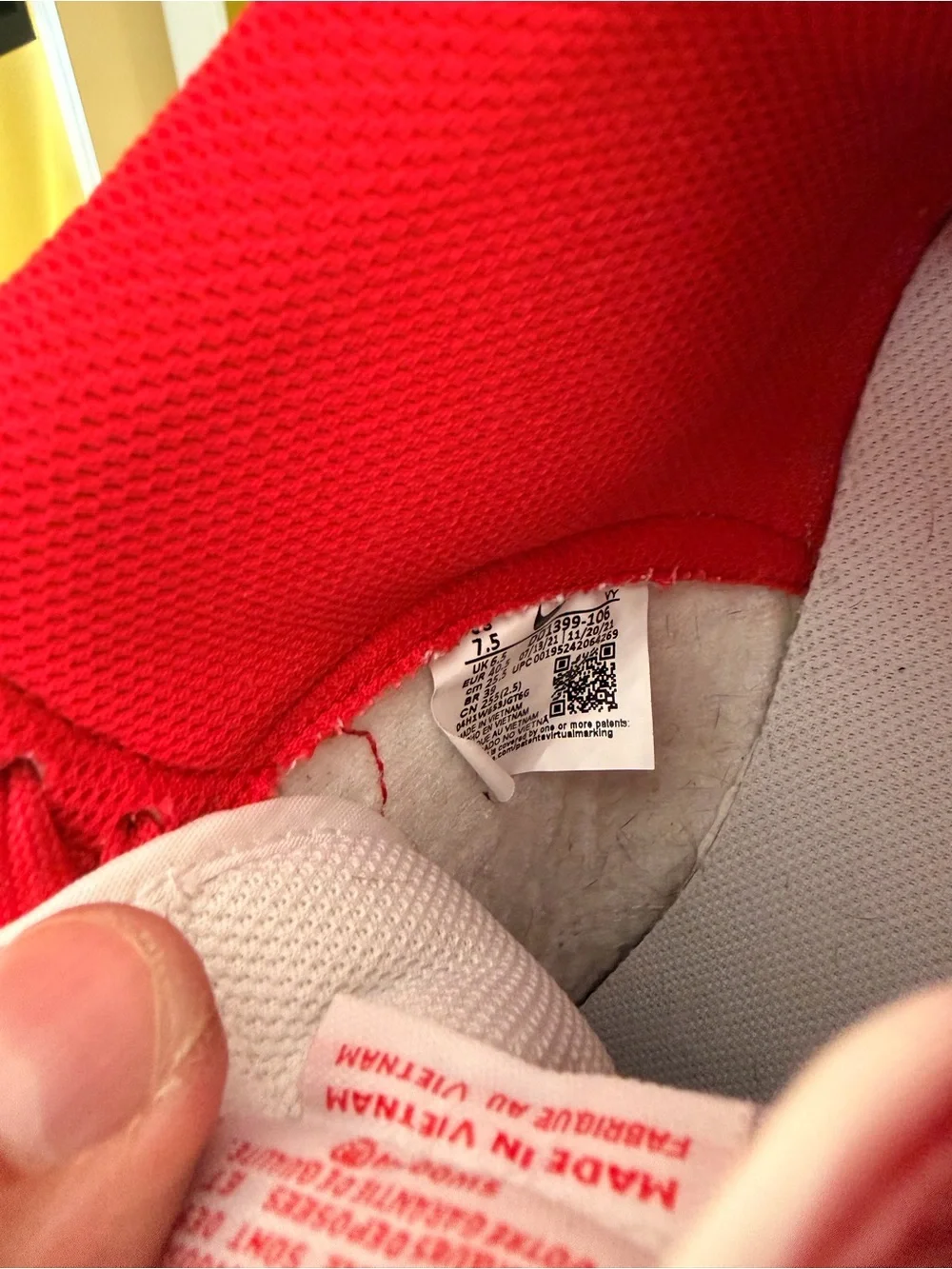 Nike Red and White High-Top Sneakers with Swoosh - Picture 8 of 9